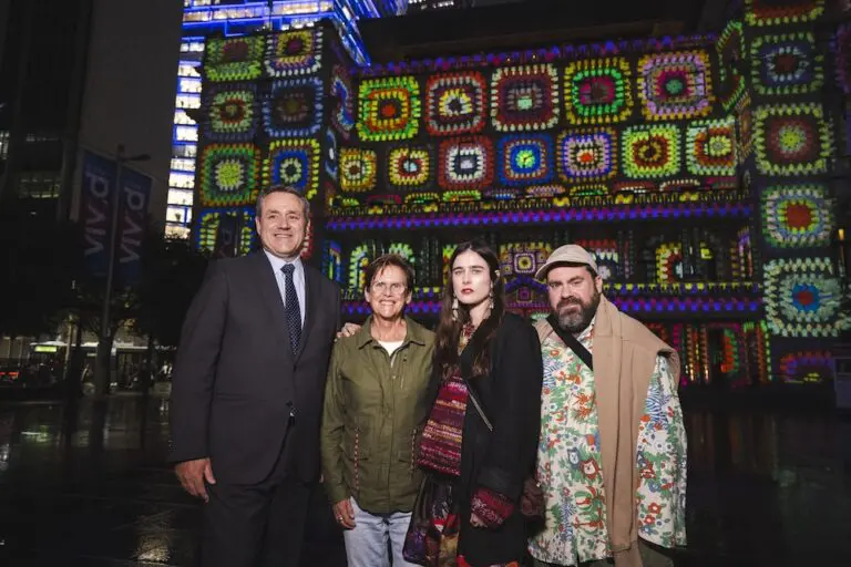 VividSydney2025 CustomsHouse HouseofRomance CreditDestinationNSW PM 0002
