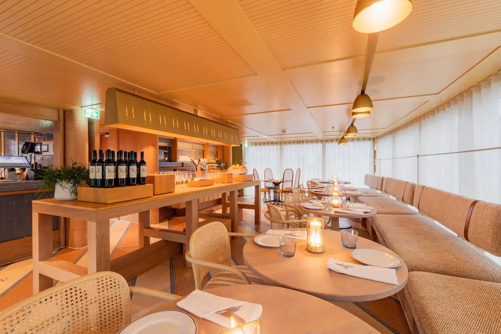 Sneak peek at APT Solara and APT Ostara's world-first hydraulic venue, Grüner Bar & Dining 3 APT Solara Ship, Gruner interior.