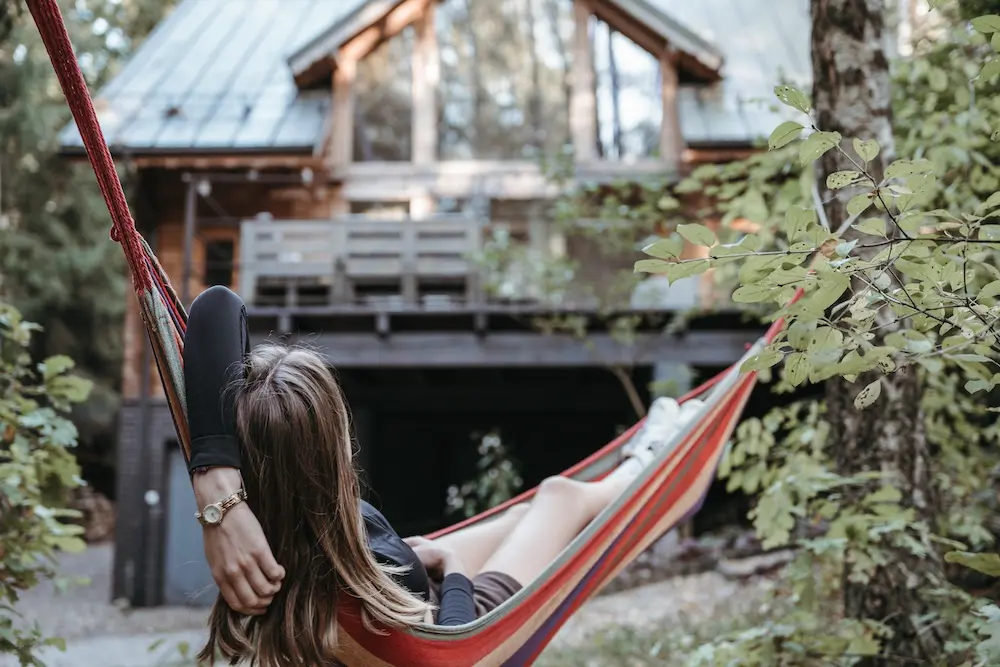 Movers + Shakers: Airbnb adds four Aussie travel industry pros to Experiences platform line-up 1 Booking Airbnb Pleace For Rest Lake Forest