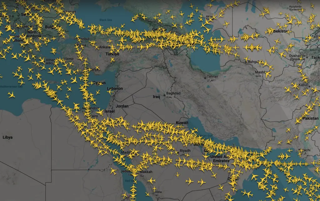 DFAT updates Middle East travel advice as Israel-Iran conflict wages; airlines cancel, reroute flights 4 Image Flightradar