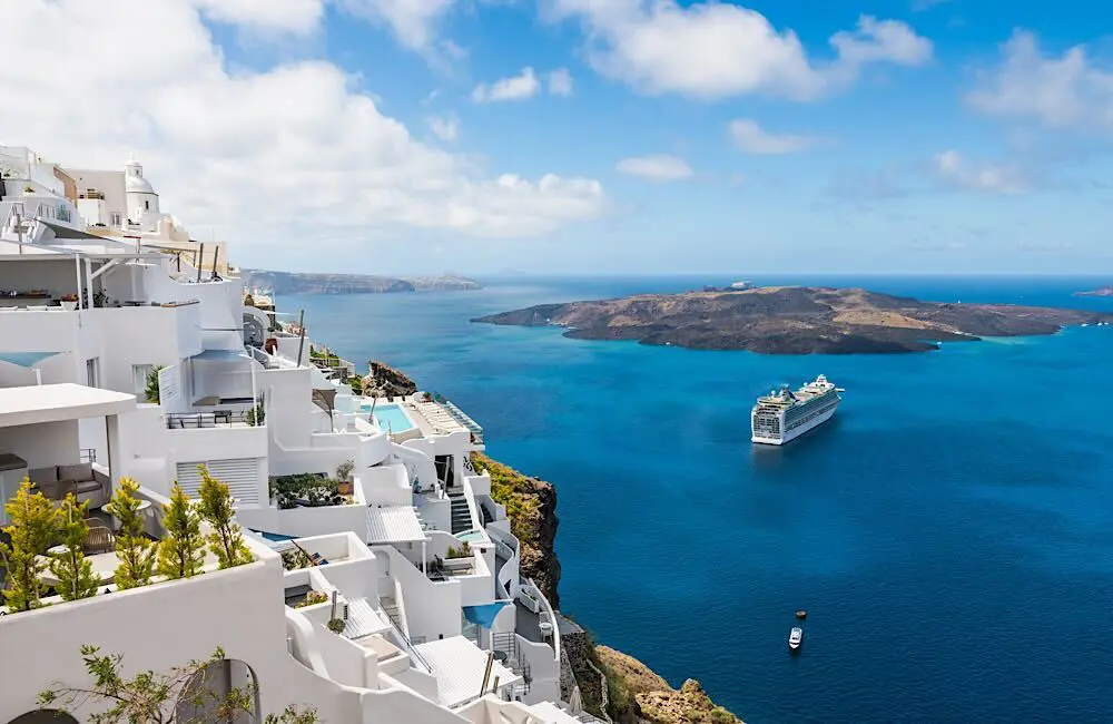 Karryon Top 10 stories of the week: Catch up on our most-wanted: Jul 4 3 Santorini cruise