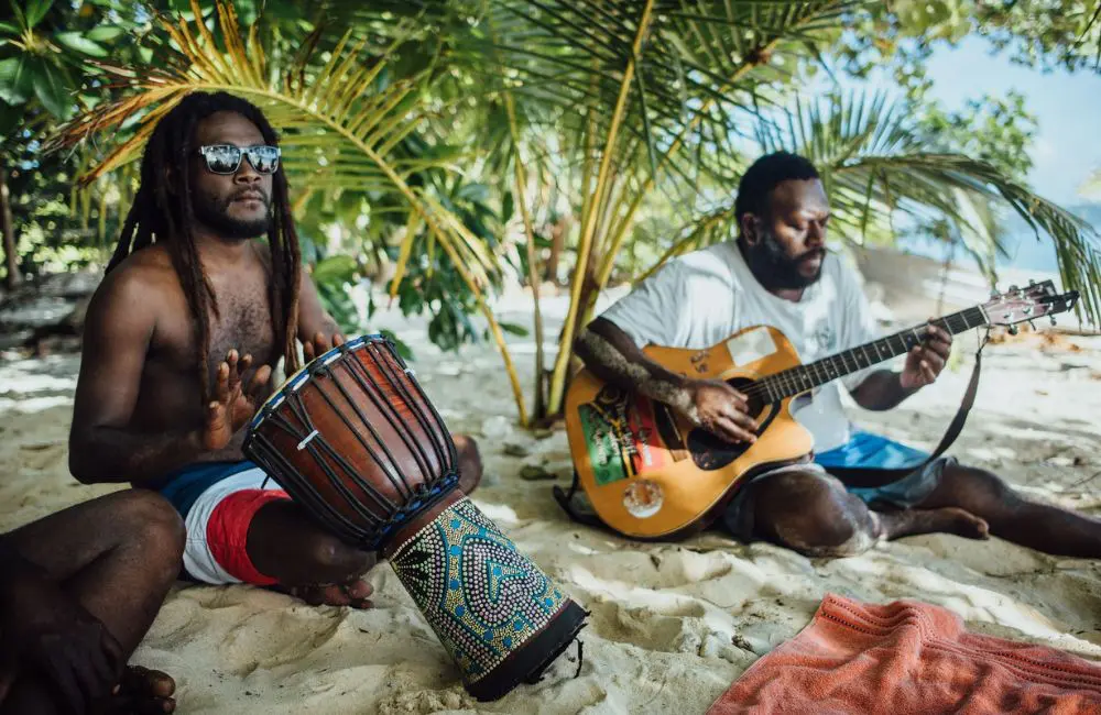 Exclusive-use island in Vanuatu’s Espiritu Santo reopens as barefoot luxury resort 1 Dany Island, Vanuatu