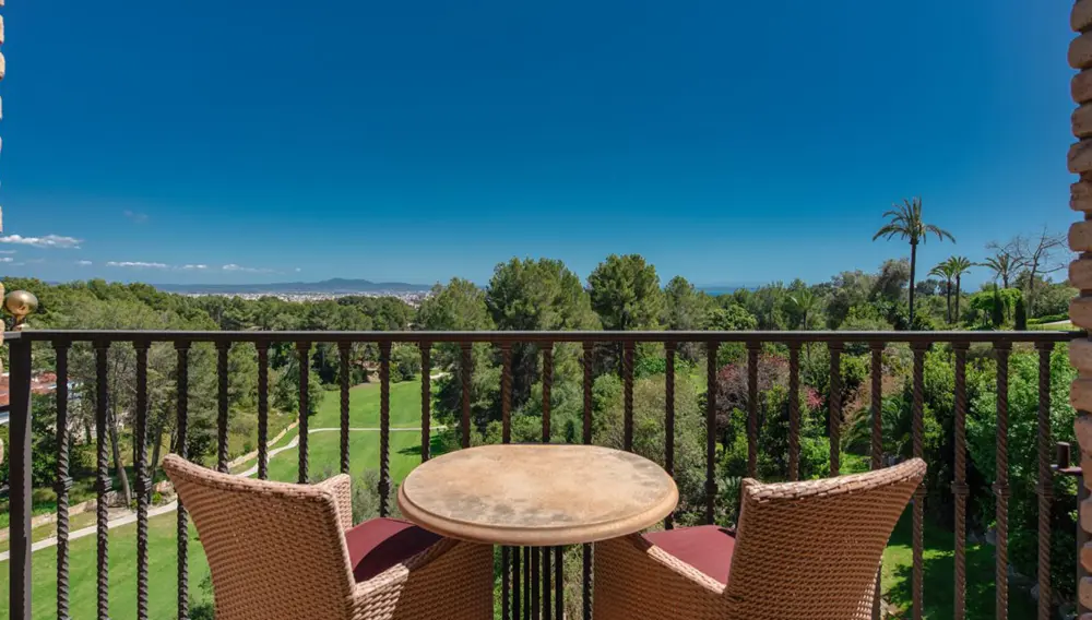 TAAP Into Luxury: Win a Dream Golf Getaway with Expedia TAAP & Marriott International 3 expedia taap