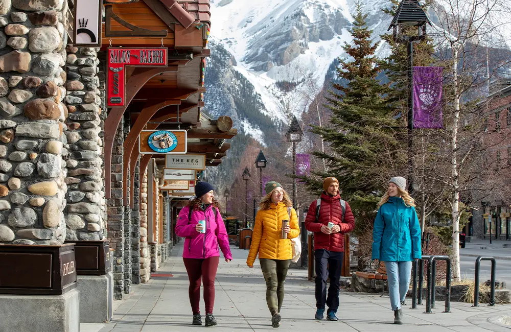 Karryon Into the Hearts of Canada Podcast: Ep 1: Leslie Bruce, Banff and Lake Louise Tourism 3 2022_BanffAvenue_Shopping_DanEvans