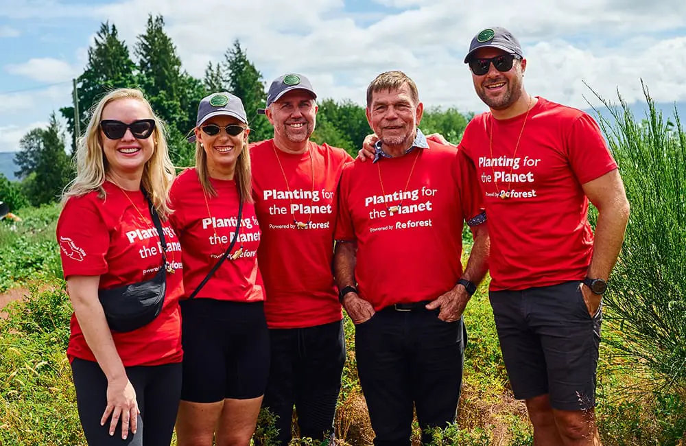 Goals for good: FCTG’s Global Gathering 2025 leaves positive impact; 2.5M trees planted 1 Goals for Good: Flight Centre leaders plant trees on Vancouver Island, including Global Head of Marketing Megan Henderson (left) Founder Skroo Turner (second from right) & Global Managing Director Andrew Stark (right).