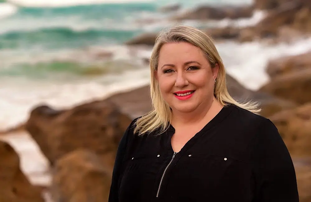 Movers + Shakers: Justin Southern and Fran Gildon join Azamara to strengthen ANZ trade support 2 Fran Gildon joins Azamara as Business Development Manager for NSW and New Zealand, bringing her experience in growing trade relationships across the region.