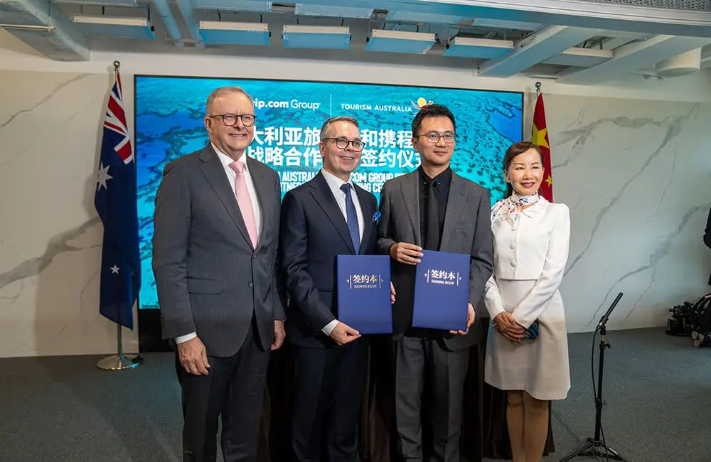 Australia eyes tourism boost as PM strengthens travel & trade ties with China 1 Tourism Australia and Trip.com Group sign MoU in Shanghai, China.