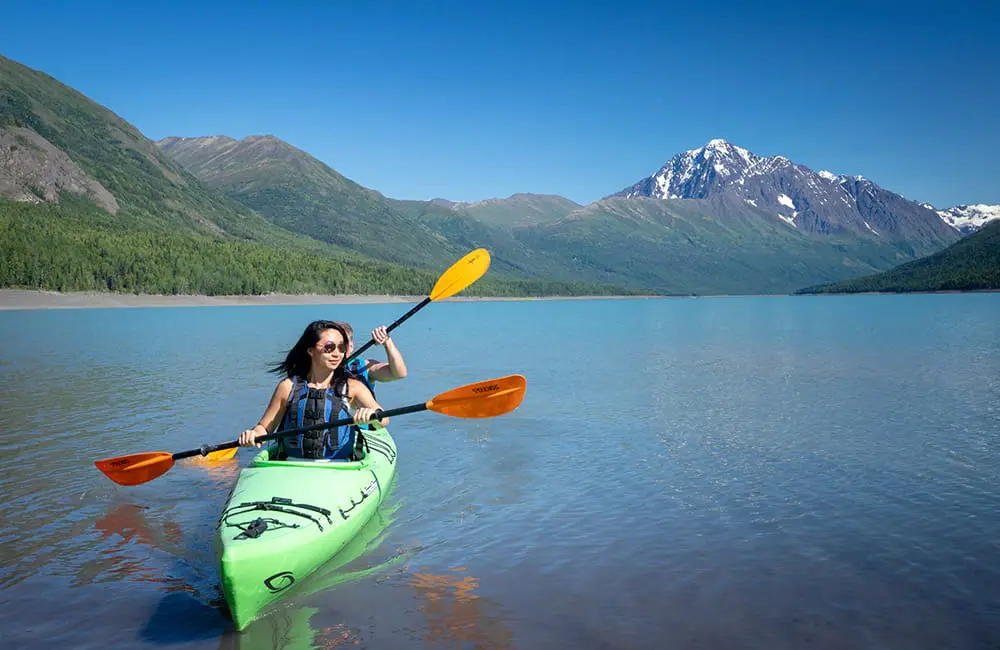 Visit Anchorage returns to Australia as Platinum Sponsor for Niche is Nice 2025 8 Kayaking Eklutna Lake in Anchorage. Image: Jody O. Photos