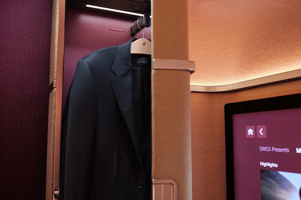 SWISS shows off new SWISS Senses first and business class cabins 4 SWISS's new First Class cabin.