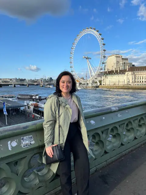 Movers + Shakers: eRoam appoints Issy Limn as Regional Sales Manager 1 eRoam's new Regional Sales Manager Issy Limn in London.