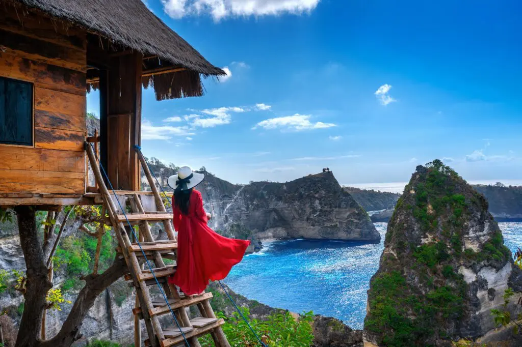 Travel soars: Asian hotspots drive over 20% rise in international trips