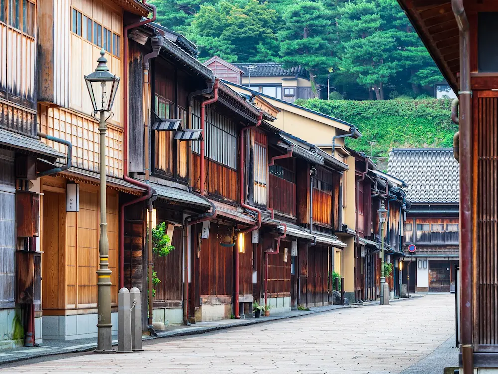 The numbers behind the rise of Japan’s “less visited” regions with Aussies 1 Kanazawa Higashi Chaya District(Translation: The light on the entrance door reads "Higashi")
Japan