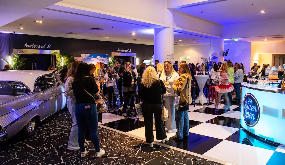 Brand USA wraps three-city Aussie roadshow with 200+ travel agents onboard 6 Brand USA on the Gold Coast.