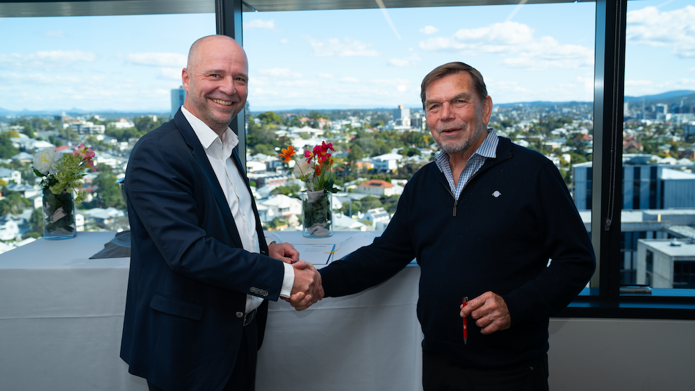 Flight Centre unites with Tourism New Zealand in landmark drive to boost global holiday demand 1 René de Monchy and Skroo Turner