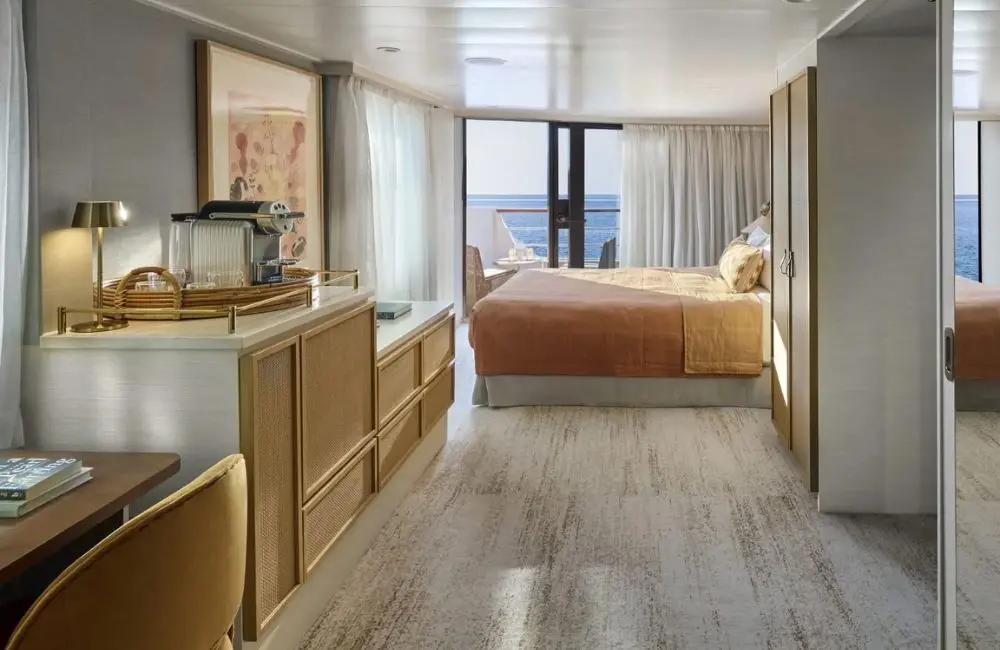 Ship review: Robyn and Murray Sinfield on board Paspaley Pearl 2 One of the suites on board Paspaley Pearl