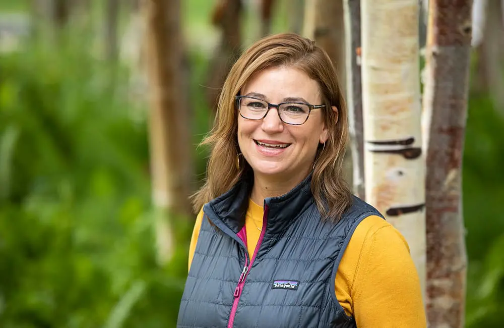 Visit Anchorage returns to Australia as Platinum Sponsor for Niche is Nice 2025 5 Visit Anchorage Director of Tourism Sales Tia Froehle.