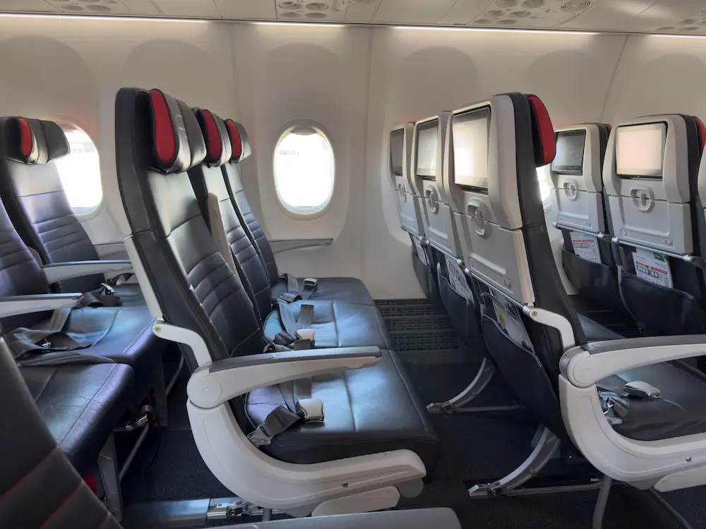 Air Canada strike impacts Australian passengers during Canada’s peak travel season 3 Air Canada - The Image Party / Shutterstock.com