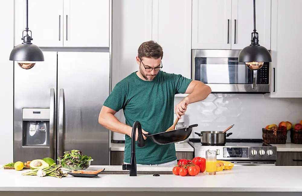 Australians ditch takeaways and shopping to save for travel