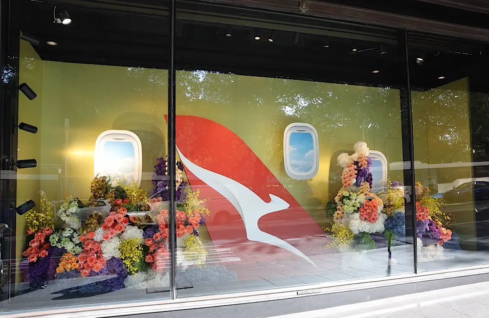 From checkout to check-in: Qantas Frequent Flyers get new way to earn points at David Jones 2 David Jones highlights its new partnership with Qantas Frequent Flyer in a flagship window display, part of the loyalty launch campaign.