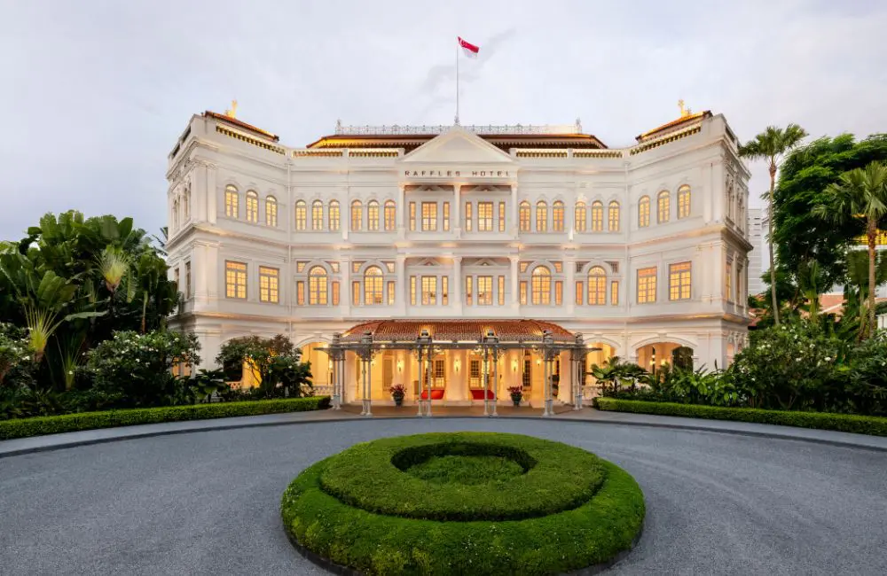 Hotel review: TravelManagers Troy Coelho checks in at the iconic Raffles Singapore