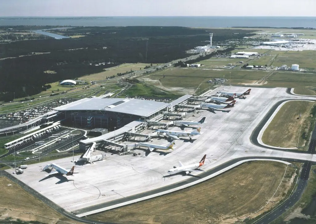 Milestone moment: Brisbane Airport International Terminal celebrates 30 years today 5 Brisbane Airport in 1995.