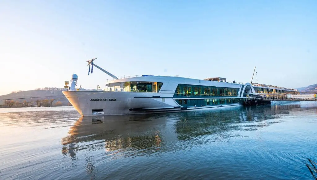Discover why your clients will love travelling the Martin Randall Travel way 3 1000x568 39 1