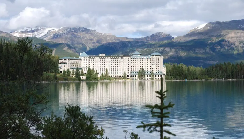 Effortless Alaska & the Canada Rockies: Collette sale now on 4 1000x568 49 2