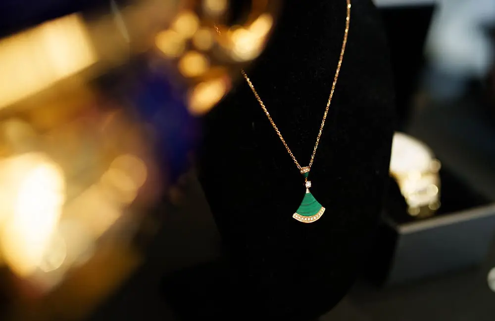 Bvlgari 18k gold necklace – Brisbane Airport Lost Property Auction 2025