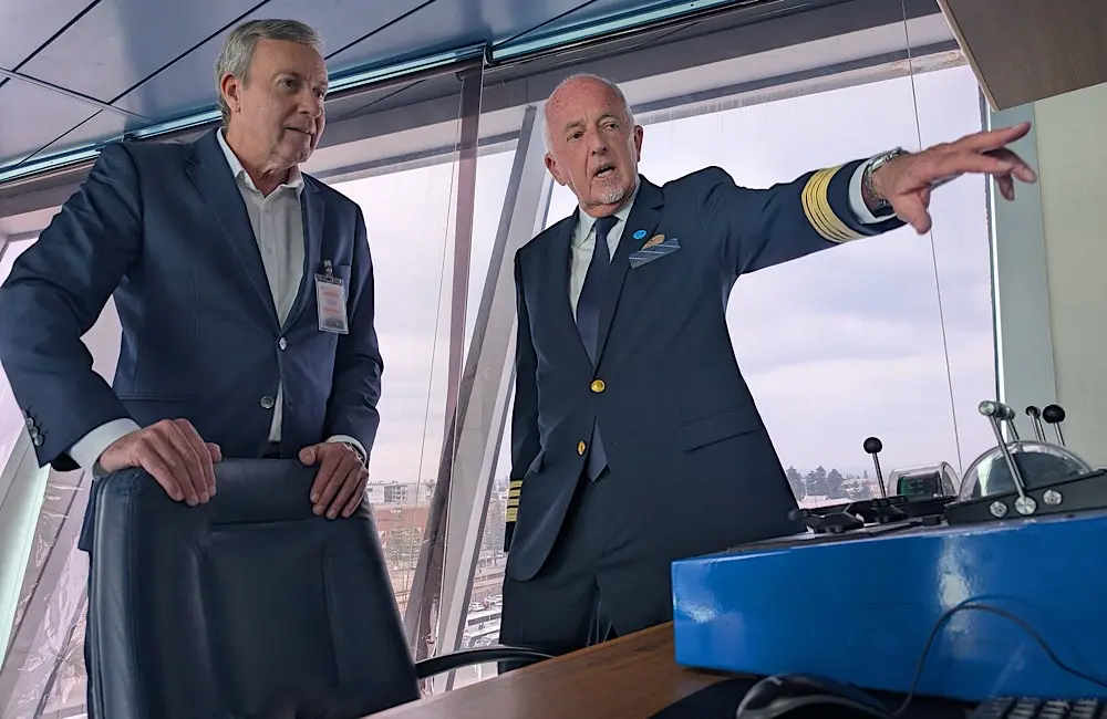 Crown Princess sails into Fremantle: Will WA’s 2025–26 cruise season break records for agents? 1 Hon. Reece Whitby MLA with Crown Princess Captain Lye