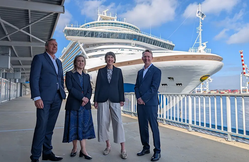 Crown Princess sails into Fremantle: Will WA’s 2025–26 cruise season break records for agents?