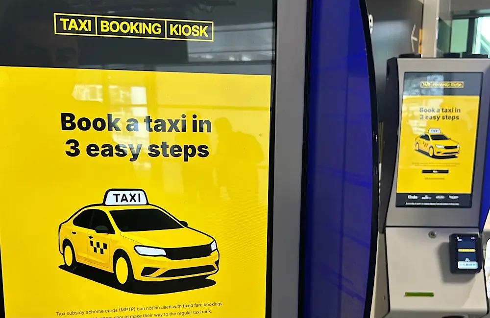 No nasty surprises: Melbourne Airport tests Aussie-first fixed-fare taxi system 1 The trial is part of Melbourne Airport’s wider strategy to improve ground transport transparency and eliminate taxi touting.