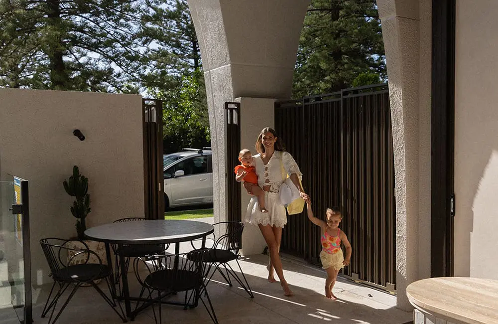 The Gold Coast’s newest luxury hotel unveils two-level Beach Houses in Burleigh Heads 6 Private entry at Mondrian Gold Coast Beach House.