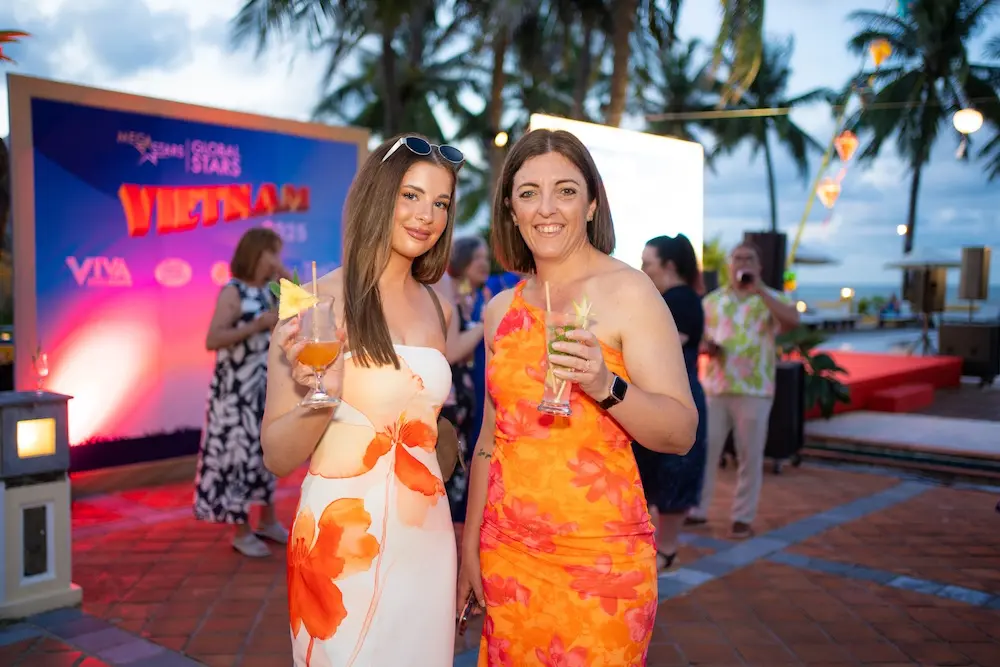 Helloworld’s top agents shine bright in Vietnam for Global Stars 2025 2 Helloworld’s top-performing agents in Vietnam.