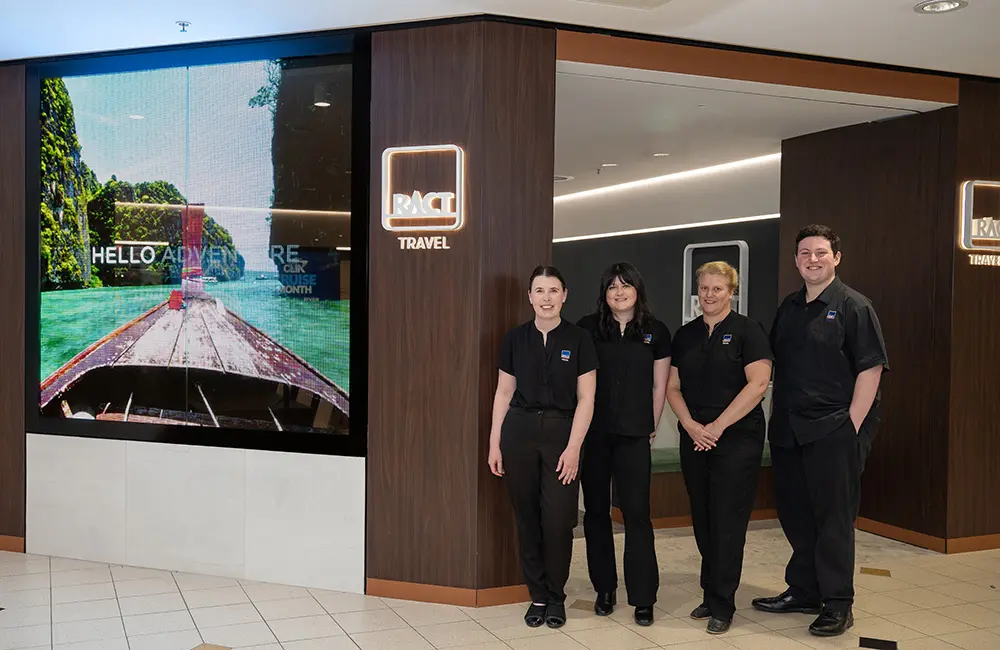 RACT Travel Rosny turns heads with Tasmania’s first-ever LED glass shopfront