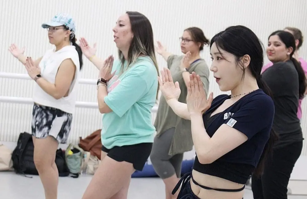 Slay all day: KPop Demon Hunters casts a spell on Aussie families with record travel to South Korea 2 Fans can participate in K-pop dance classes, such as Real K-Pop Dance in Seoul.