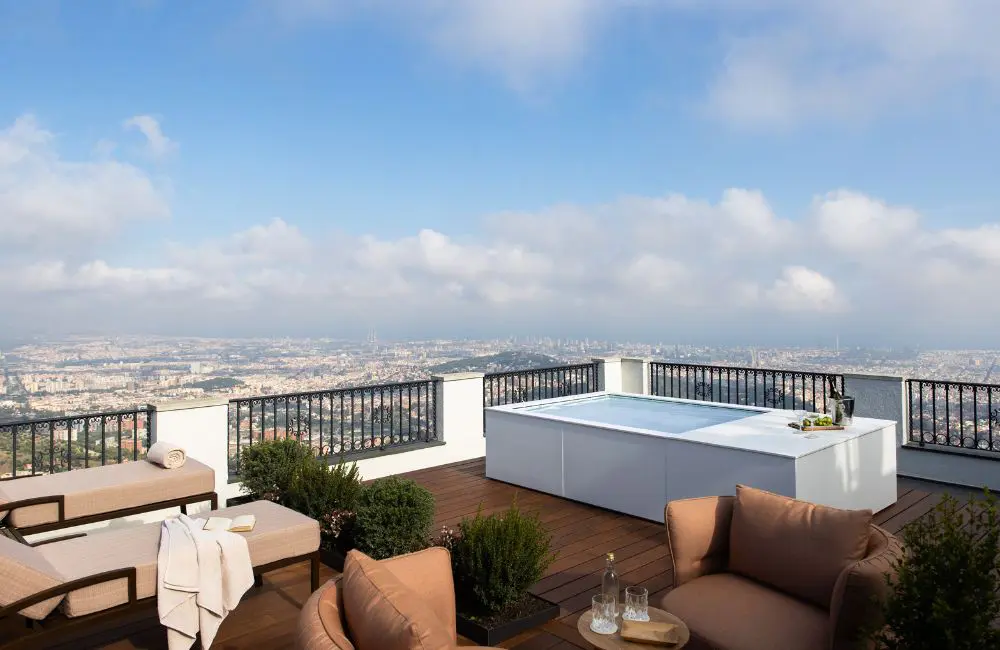 Take a sneak peek inside Asia's first Mett hotel 3 Mett Barcelona