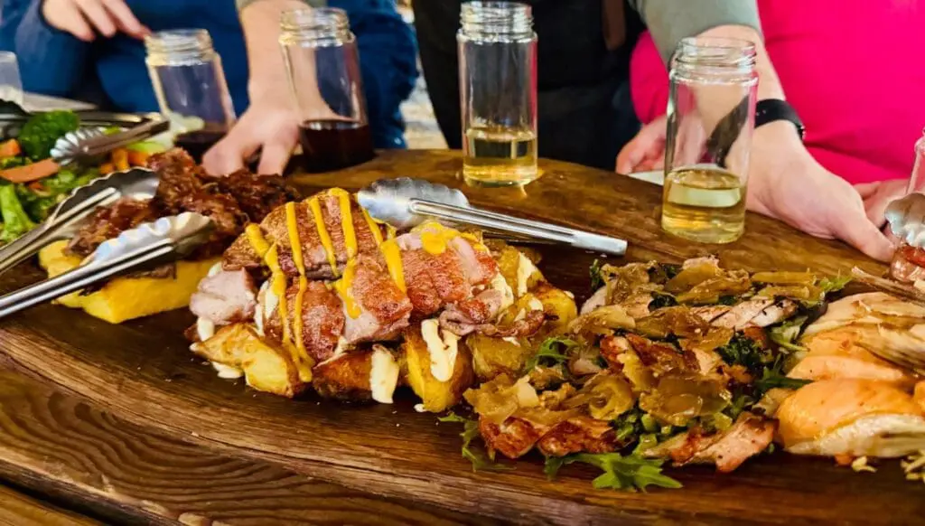 Six agents uncover the Southern Way: Highlights from ANZCRO’s famil 6 1000x568 49