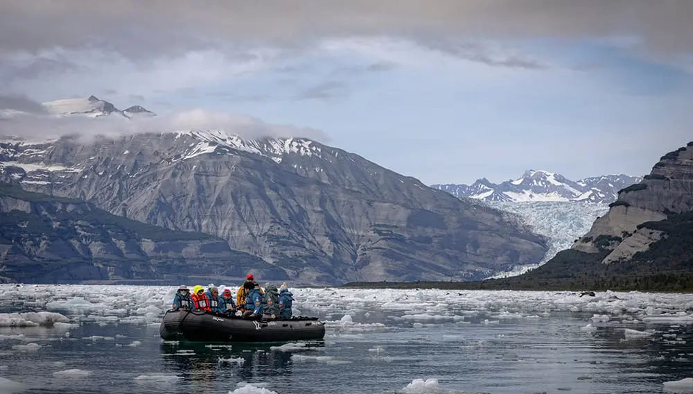 Win the ultimate Rockies & Alaska famil with HX Expeditions & Rocky Mountaineer 3 HX Rocky Mountaineer