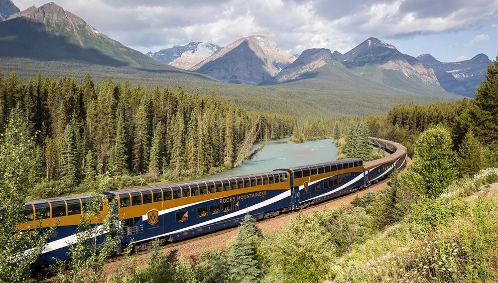 Win the ultimate Rockies & Alaska famil with HX Expeditions & Rocky Mountaineer 1 HX Rocky Mountaineer