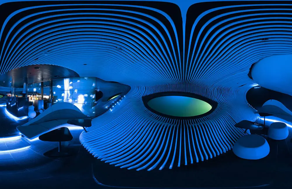 The Kimberley 2026: pick of the ships 2 Underwater Blue Eye Lounge on Le Jacques-Cartier ©Ponant N. Matheus