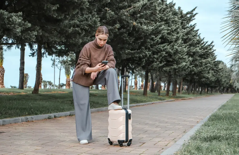 Hustling for a holiday: 1 in 2 Aussies will do whatever it takes to get away for a break