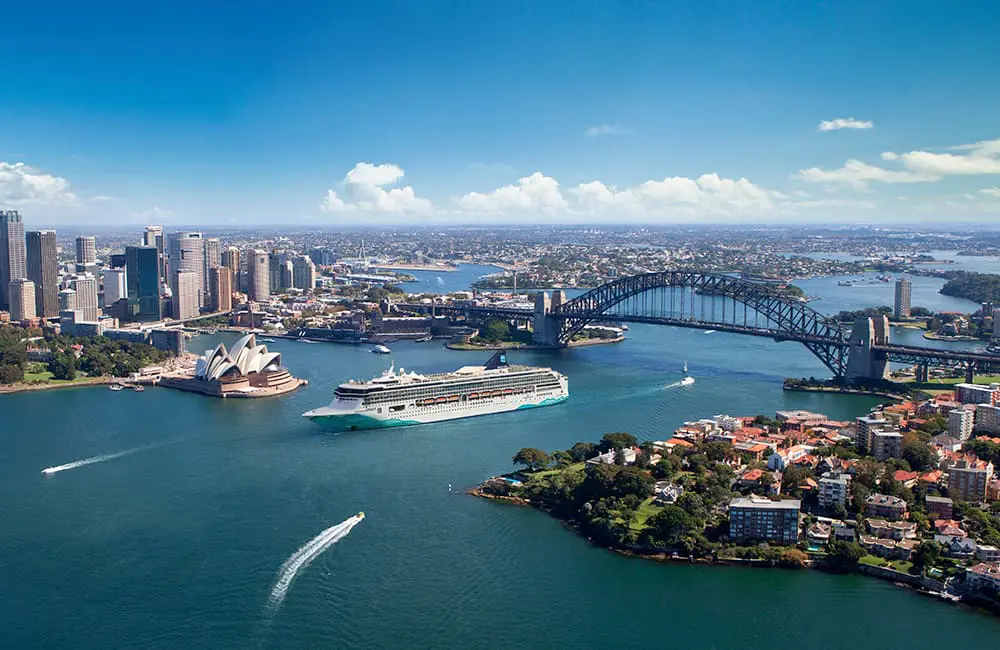 Norwegian Spirit cruise ship in Sydney Harbour. Image: NCL