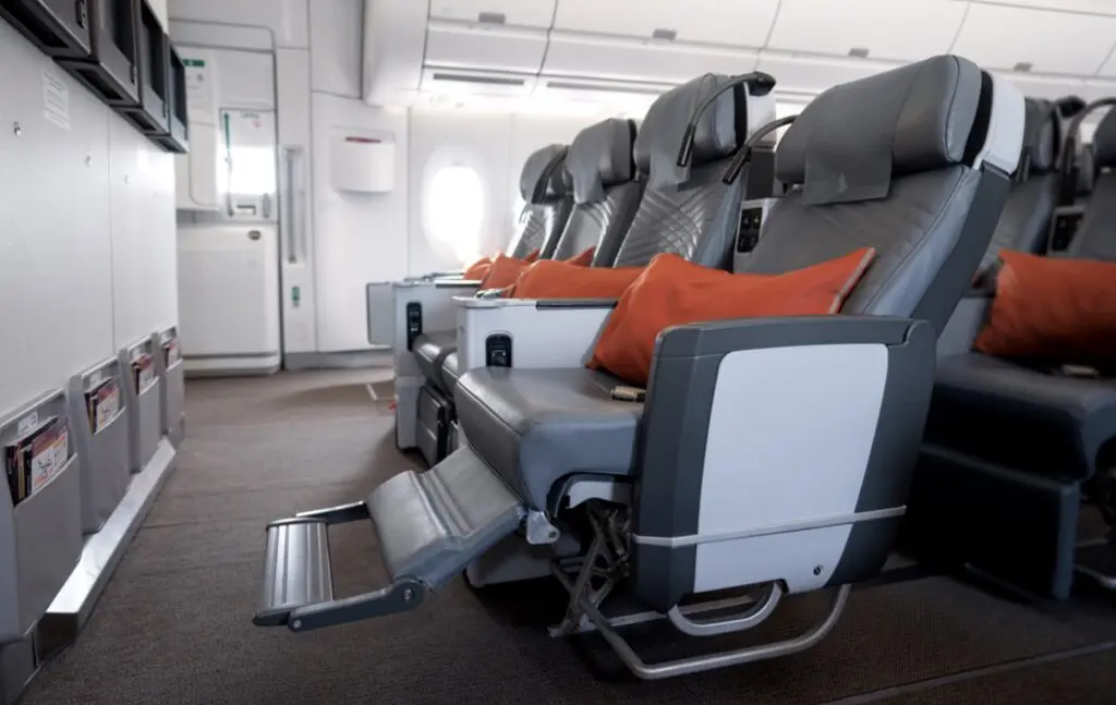 Singapore Airlines to bring premium economy to Brisbane for the first time 1 Singapore Airlines Premium Economy is heading to Queensland.