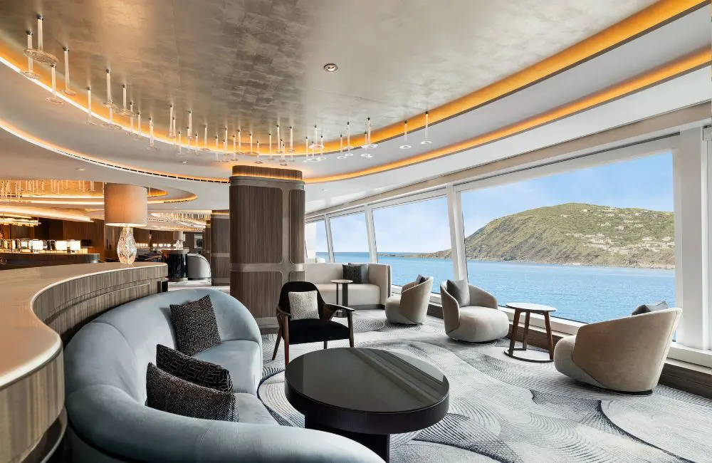 Horizon lounge on Ocean’s just-christened Oceania Allura