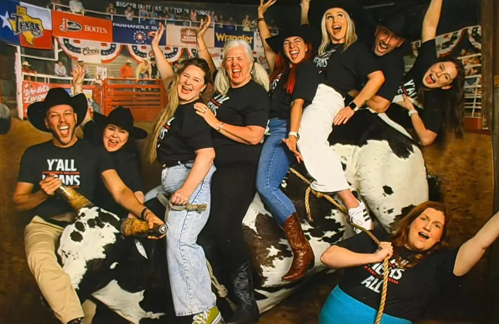 Inside Brand USA’s inaugural Agent Ambassador trip: Two itineraries, epic American experiences 2 Billy Bob's Honky Tonk in Fort Worth, Texas. L-R: Gabriel Fonesca, Air New Zealand; Kirsty Jackson, Flight Centre; Lexie Miliatis, Brand USA; Joanna Saunderson, Travel Brokers NZ; Suzy Shepard, Brand USA; Siobhan Smith, Helloworld; James Rakus, Flight Centre; Lauren Zanesco, iTravel; Eloise Manto, Flight Centre.