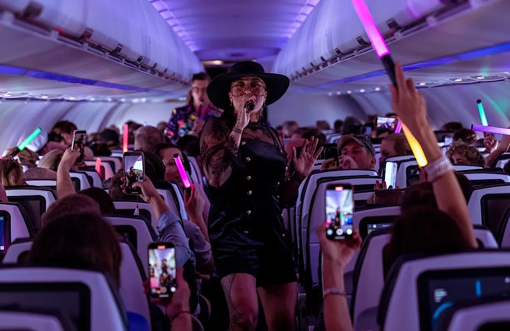 Synthony in the sky: Air New Zealand sells out mid-air concert flight