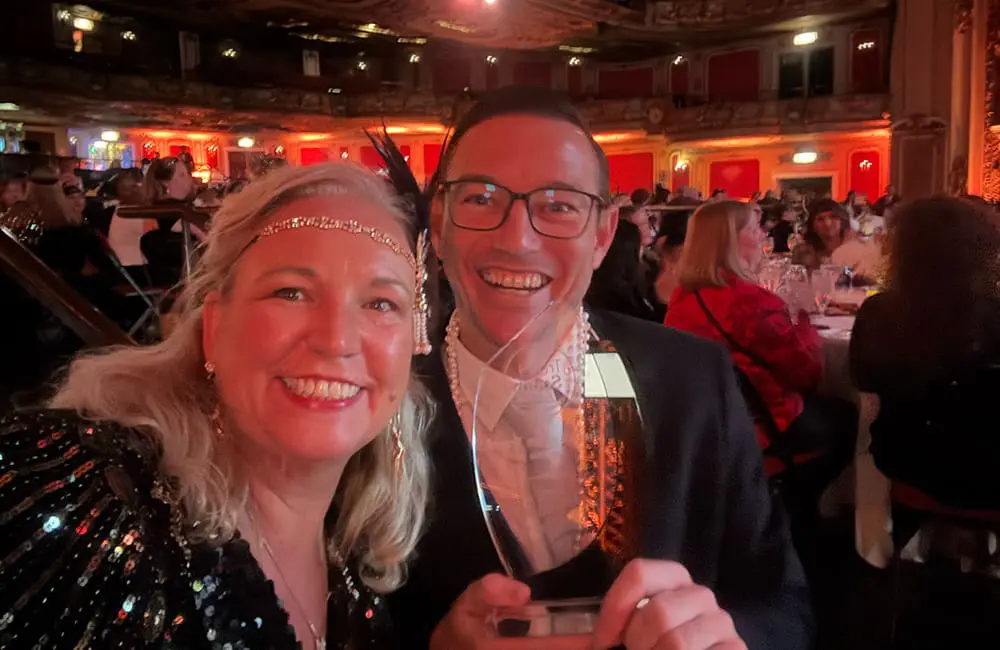 Exclusive: Travel South International Showcase 2025 brings the US South’s secret sauce to the global table 11 Winners are grinners: Gate 7's Penny Brand celebrates with Travel South USA Ambassador Chris Watson.