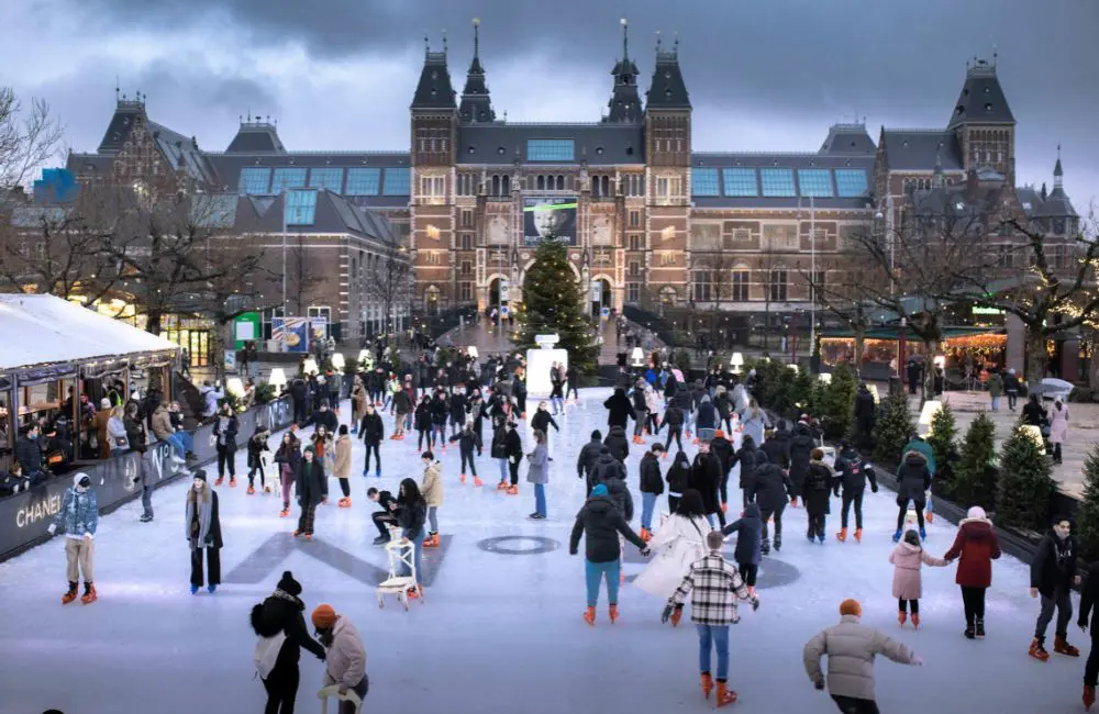 Ship review: A Christmas market cruise on Viking Rolf with Robyn and Murray Sinfield 4 Amsterdam at Christmas © Red Charlie