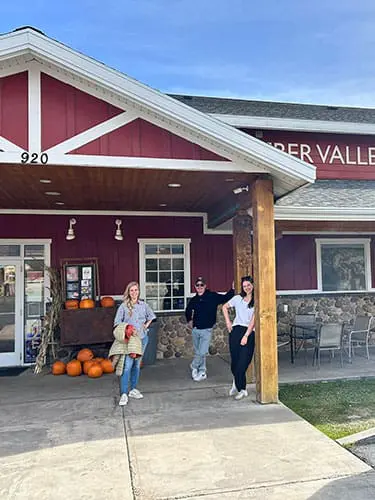 It’s a wrap: 15 top advisors, 5 incredible US fams + 2026 famil news 25 utah gallery Jodi van de Wydeven Sophie Shaw and Dan Eastwood Heber Valley Milk Artisan Cheese