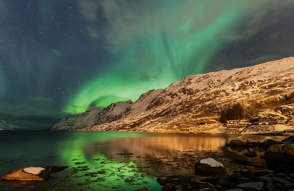 the Northern Lights in Tromsø, Norway. Image: Airbnb travel trends
